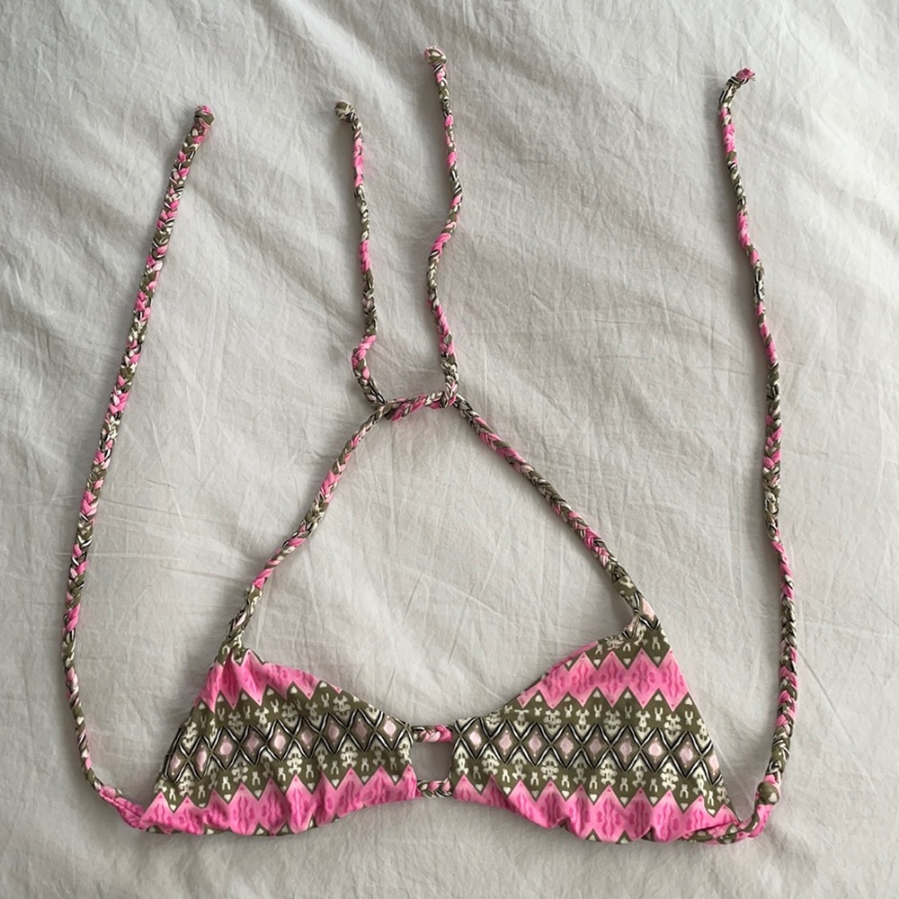 FRANKIE’S BIKINIS - women’s medium bikini top
